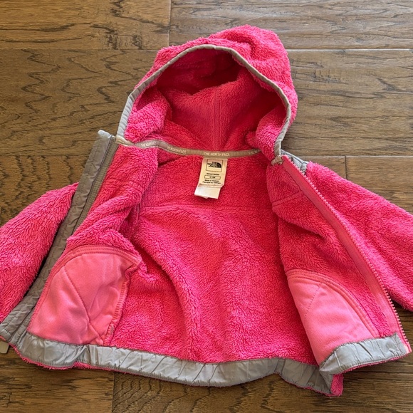 The North Face Kids Bright Pink Fleece Hoodie - Picture 3 of 6